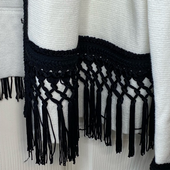 Chico’s Cardigan White Black Fringe 100% Cotton Medium - Picture 2 of 12